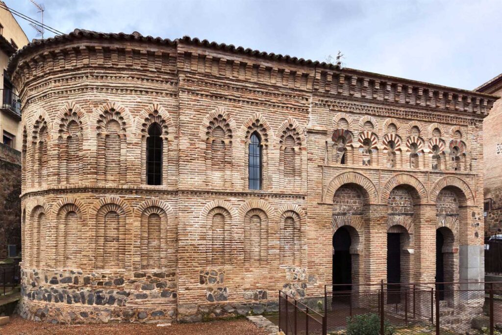 Mosque Mezquita Cristo de la Cruz in Toledo