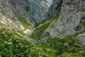 Bulnes Poncebos hike in Asturias Spain