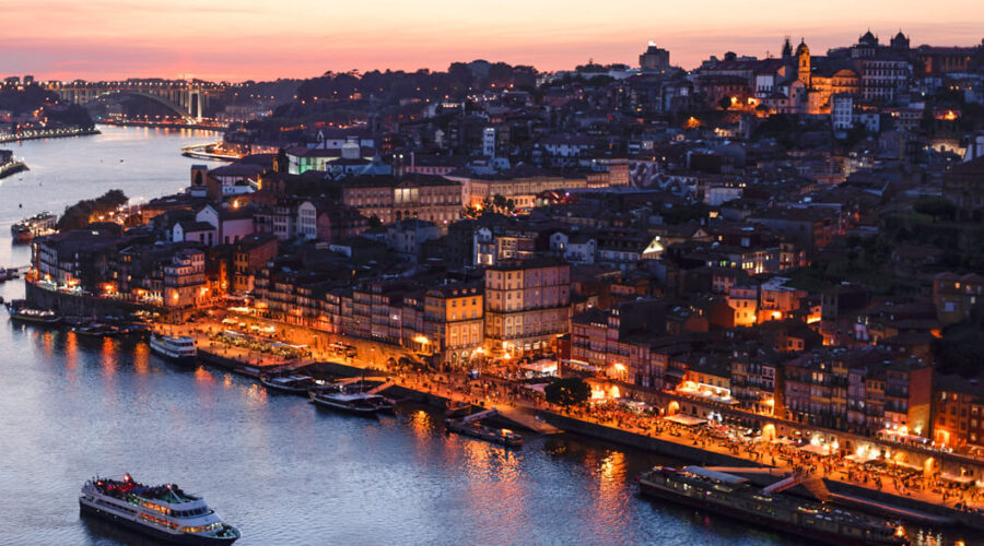 Spend a weekend in Porto Portugal