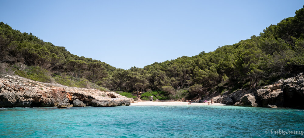 best beaches in Menorca, cala fustam
