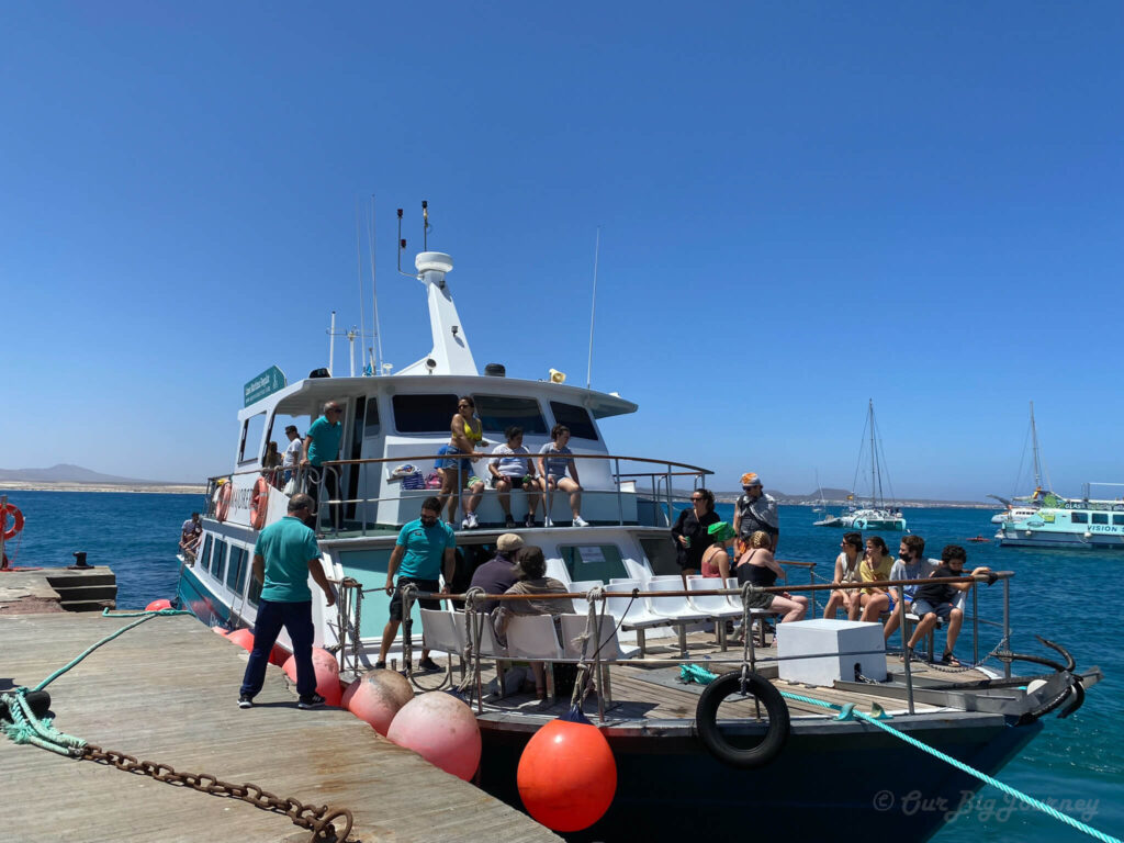 Ferry to Isla de lobos