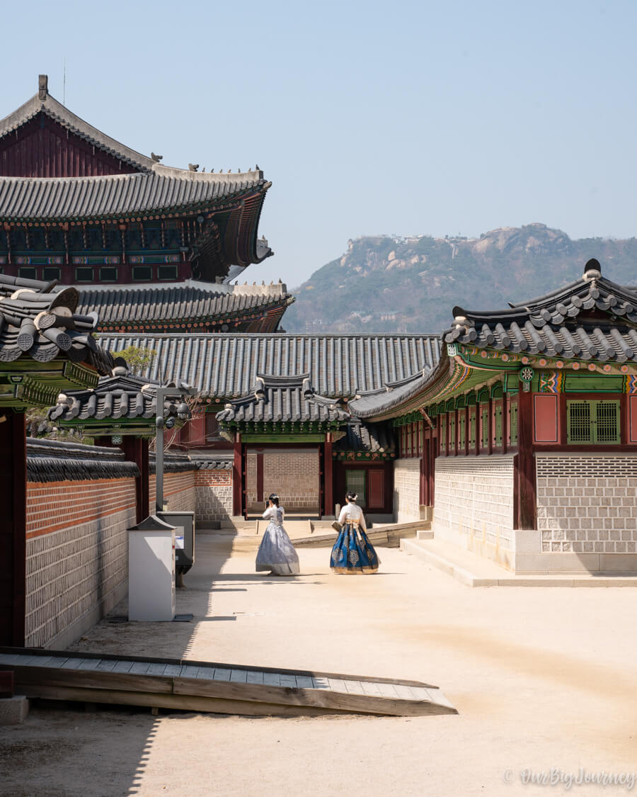 Hanbok Korean Palace