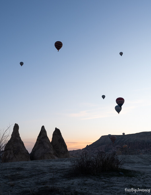 sunrise with balloons in Cappadocia 